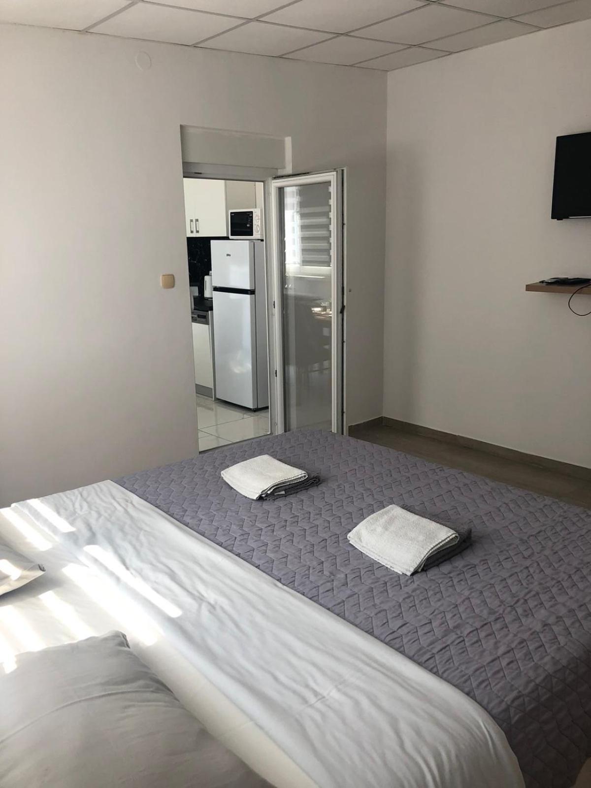 Apartma Smit Vir Eksteriør billede