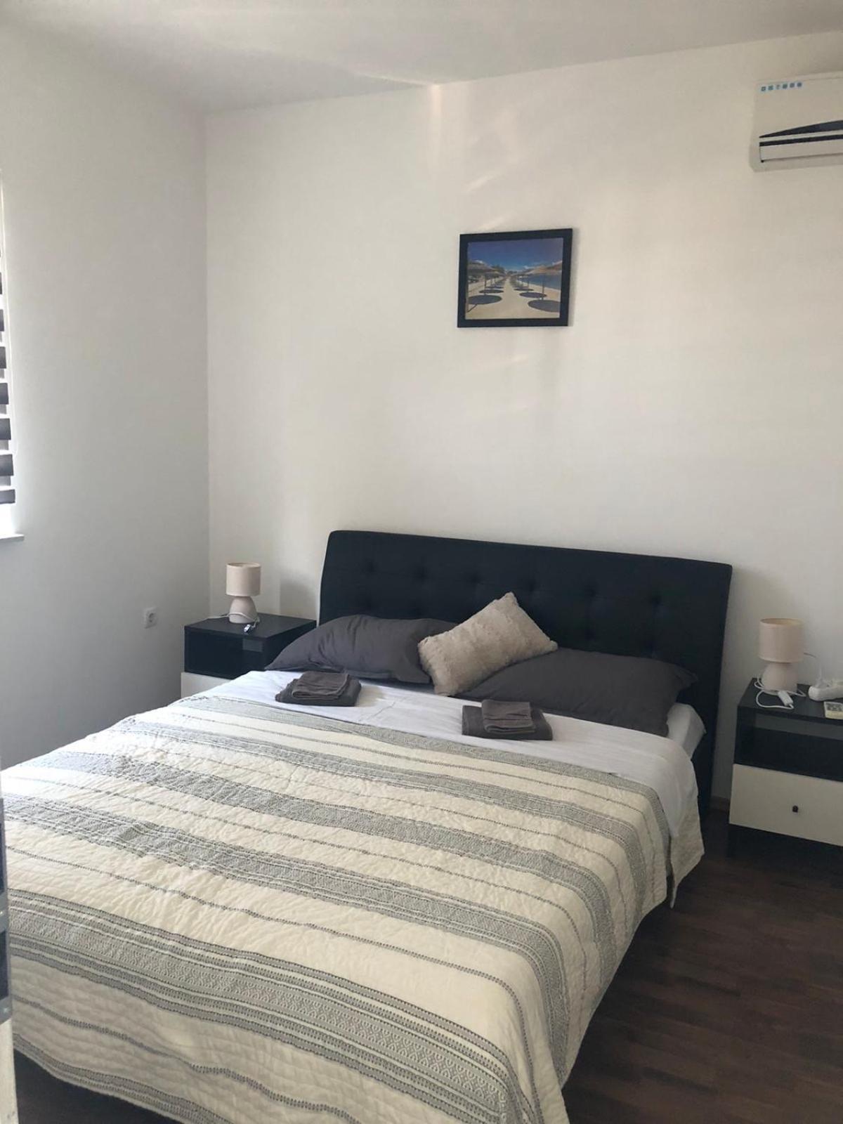 Apartma Smit Vir Eksteriør billede